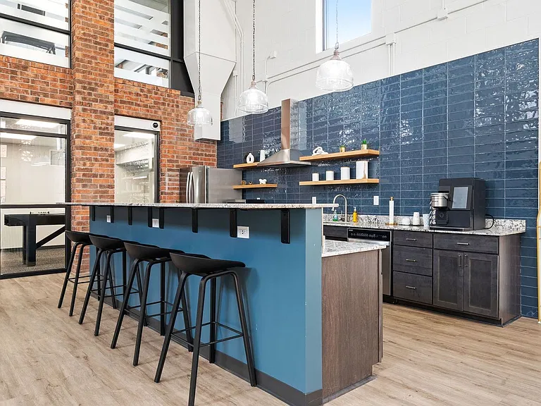 Heatherwood Apartments | MODERNIZED LIVING — Photo 32