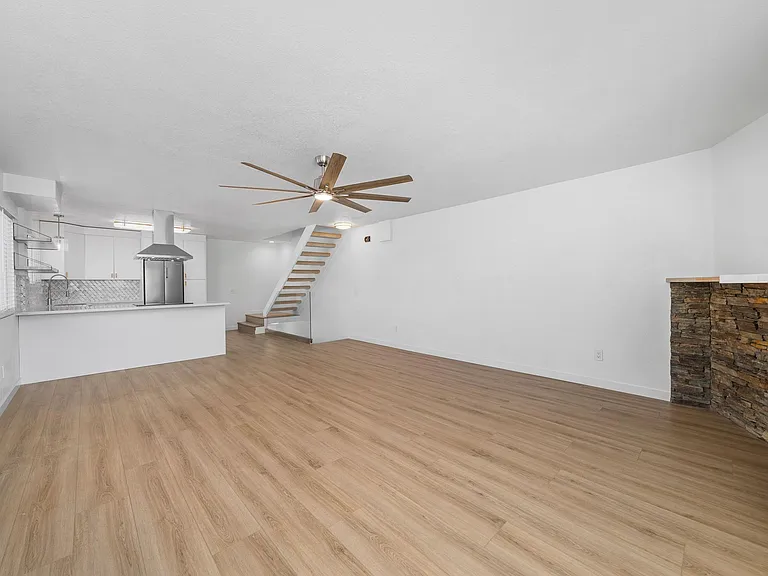 1101 Colusa St #1 — Photo 19