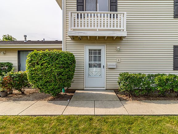 2nd image of 17 Dennis Ct #773