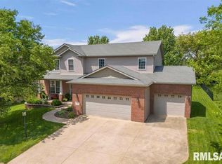 2103 W Liams Way, Dunlap, IL 61525