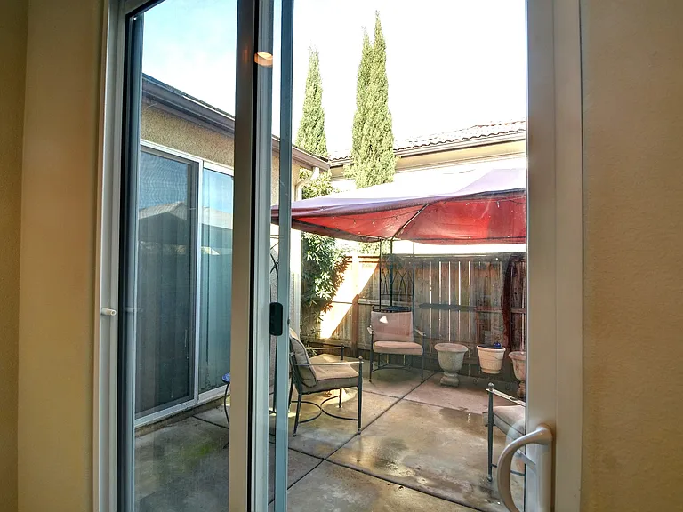 1886 N Highland Ave — Photo 16