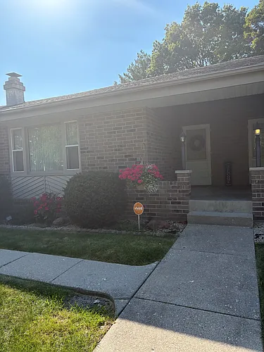 1002 Nassau Pkwy Photo 1