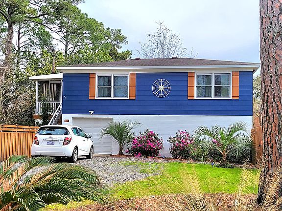 206 Lake Drive 