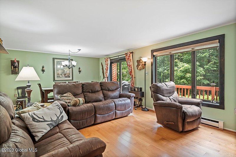 4th image of 28C Freeburn Rd