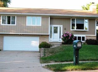 9404 Jaynes St, Omaha, NE 68134