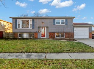 5901 Stuart Ln, Oak Forest, IL 60452