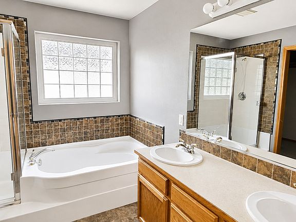 4th image of 3015 N Slice Dr