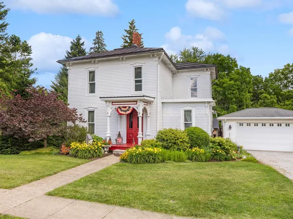 194 S Hartford Ave, Centerburg, OH 43011
