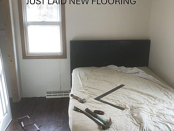 BACK BEDROOM