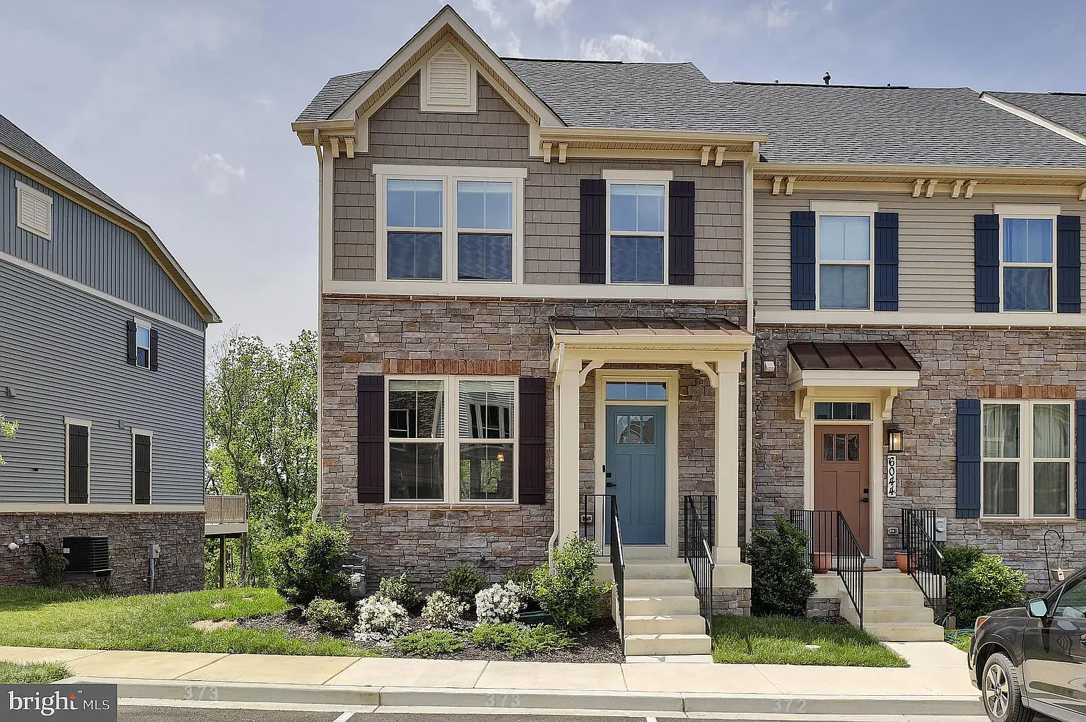 4 bed, 3.5 bath, 2380 sqft, $3,500 — Photo 1