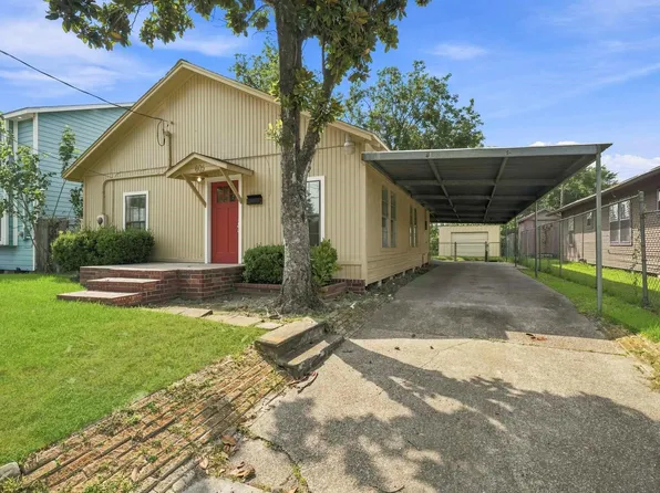 605 W Cleveland St, Baytown, TX 77520
