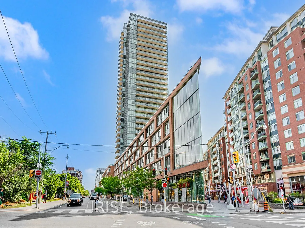 Building Photo - 33 Mill St #1702