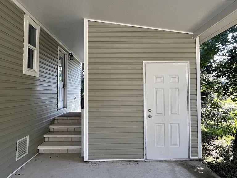 10 Coachlight Ct #63 — Photo 18