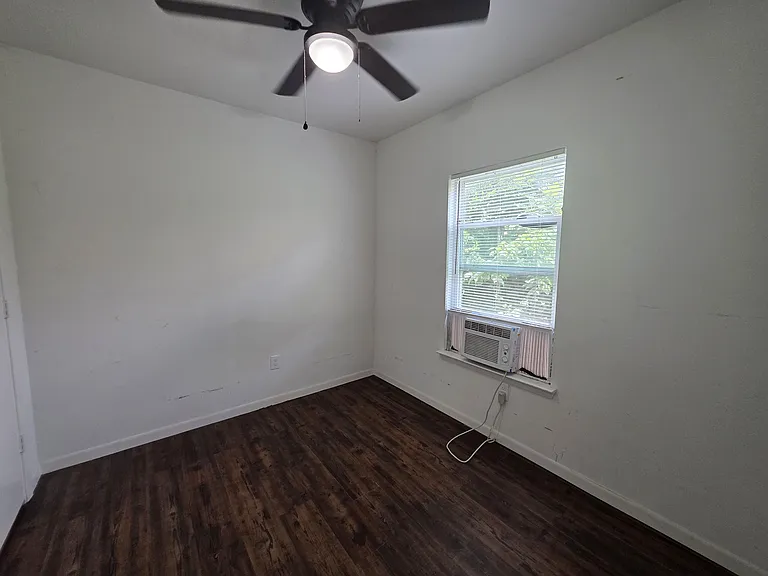 1413 Egypt St #D — Photo 10