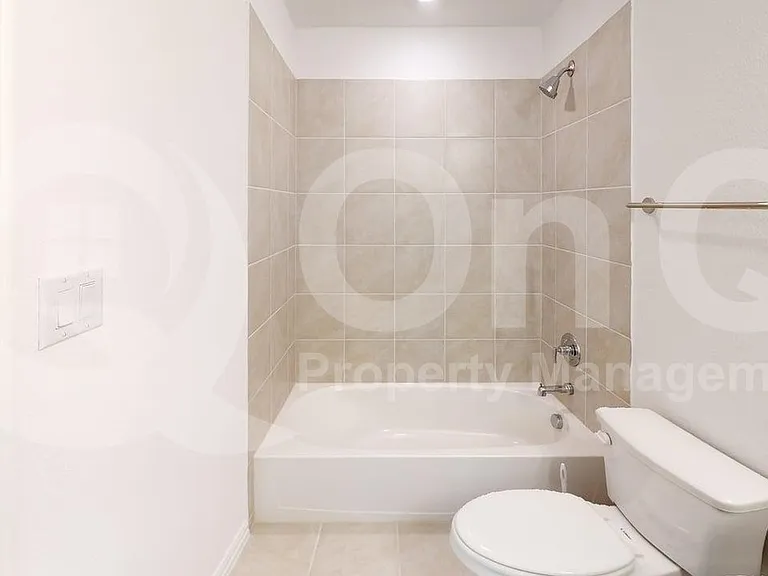 1401 Bonsmara Dr — Photo 20