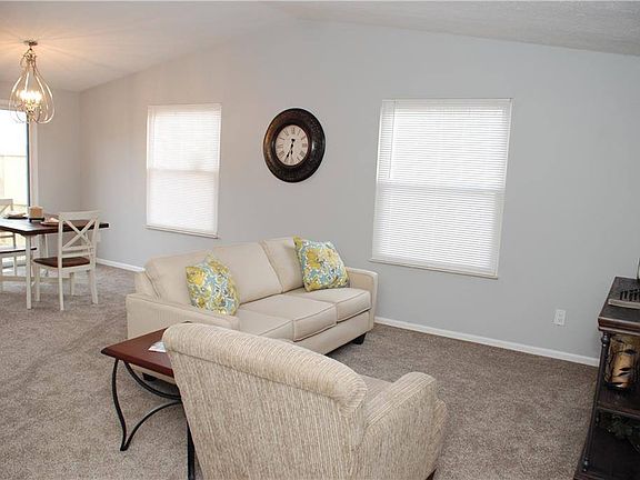 4th image of 5698 Dobbs Ferry Dr