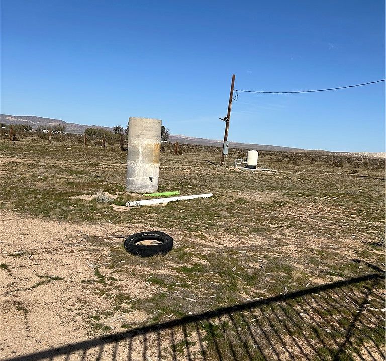 1st image of 39375 Tami Rd