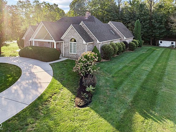 2nd image of 12216 N Cedarview Dr