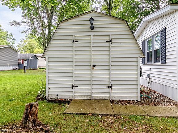3rd image of 1229 Columbiana Lisbon Rd Lot 103
