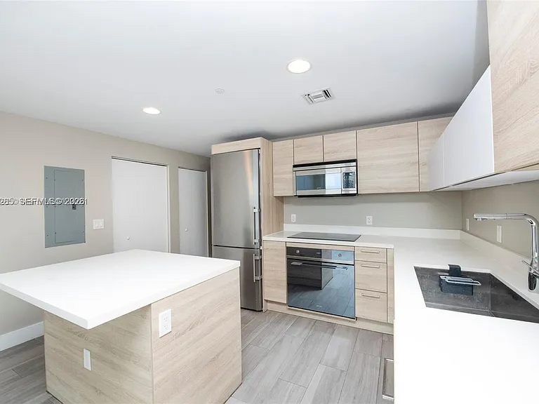 16385 Biscayne Blvd #2515 — Photo 5