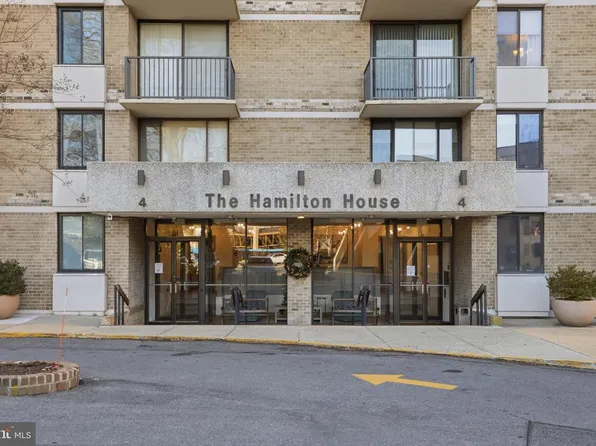 4 Monroe St APT 909, Rockville, MD 20850