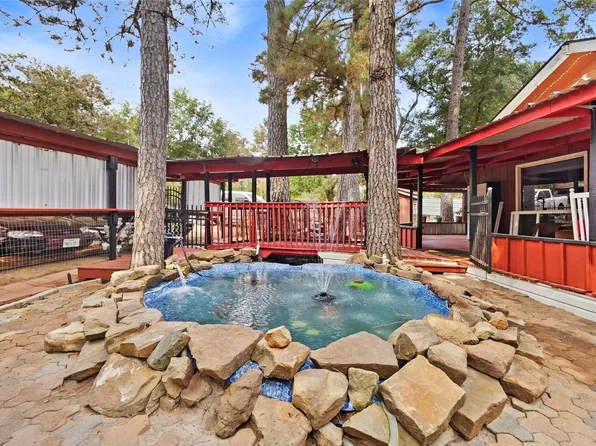 11941 W Hollyhill Dr, Plantersville, TX 77363