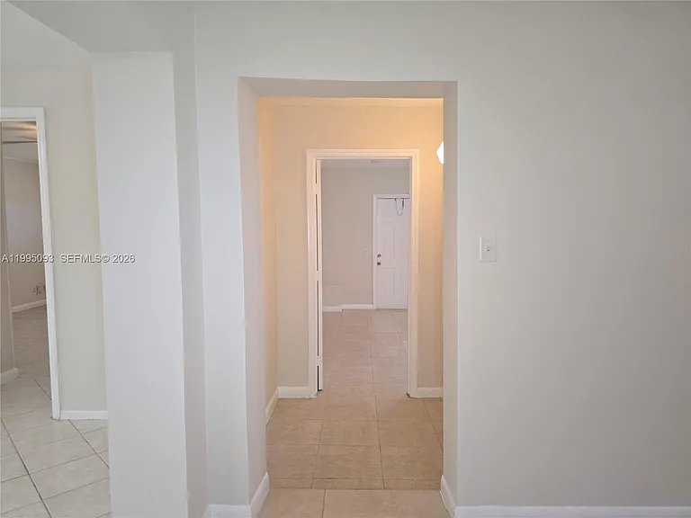 1723 Thomas St #3 — Photo 15