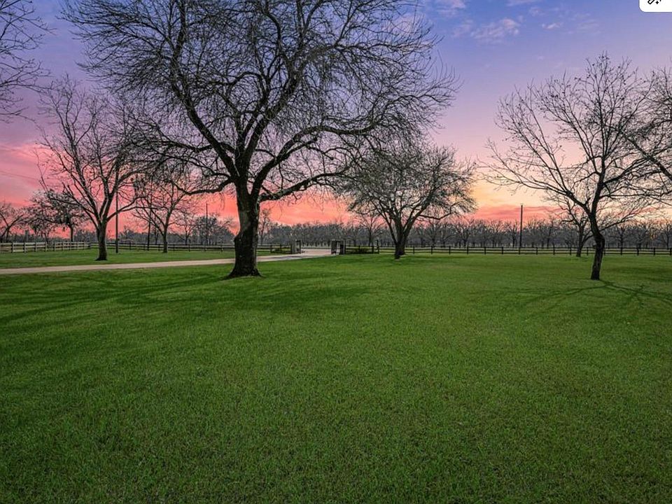 2nd image of 1040 Winner Foster Rd