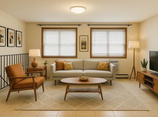 25-83 35th St #1A, Astoria, NY 11103