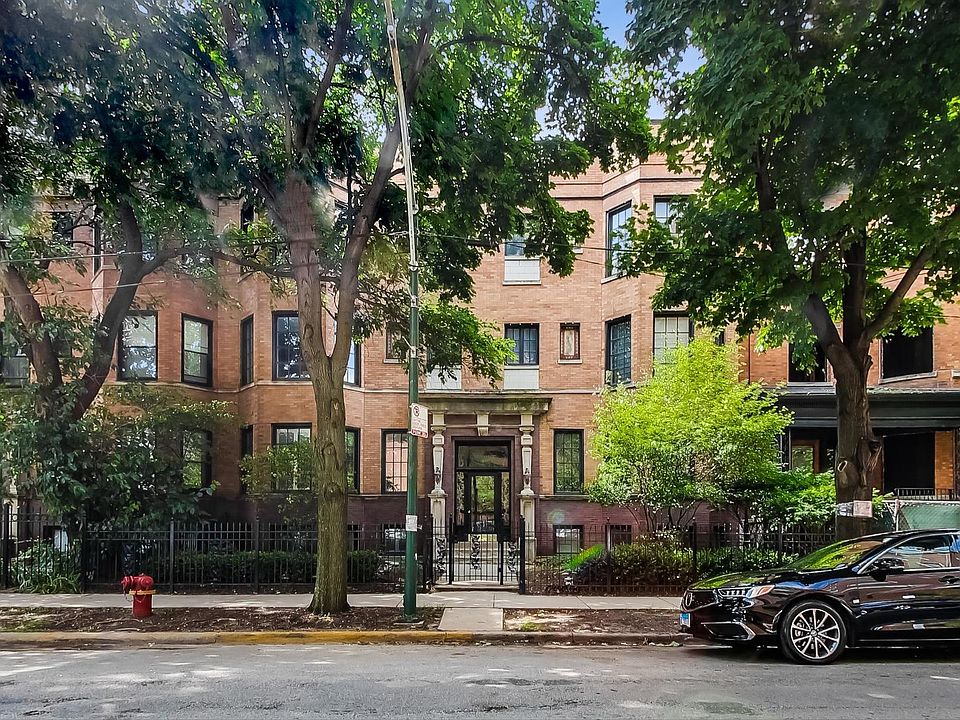 1st image of 839 W Wellington Ave #1