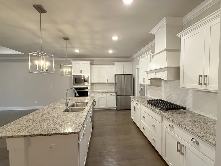 408 Raleigh Elm Dr — Photo 8