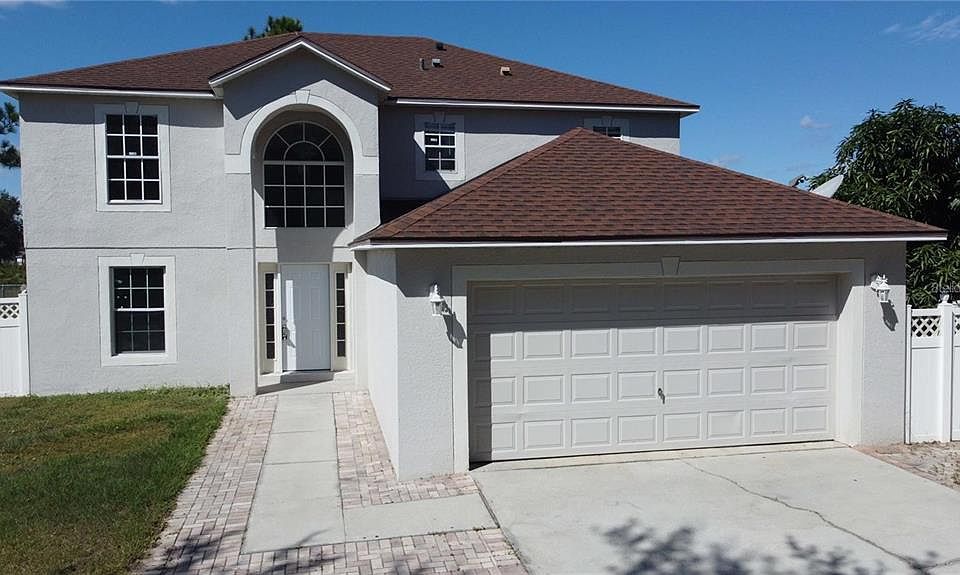 1st image of 640 Cotulla Dr