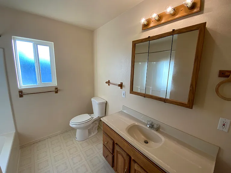 505 Cherry St #B — Photo 10