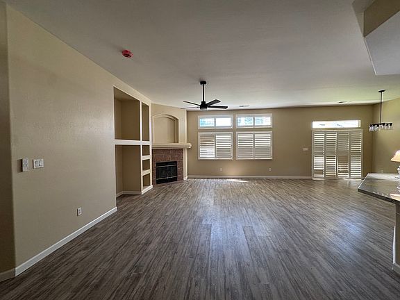 Entry/Living Room/Dining Room