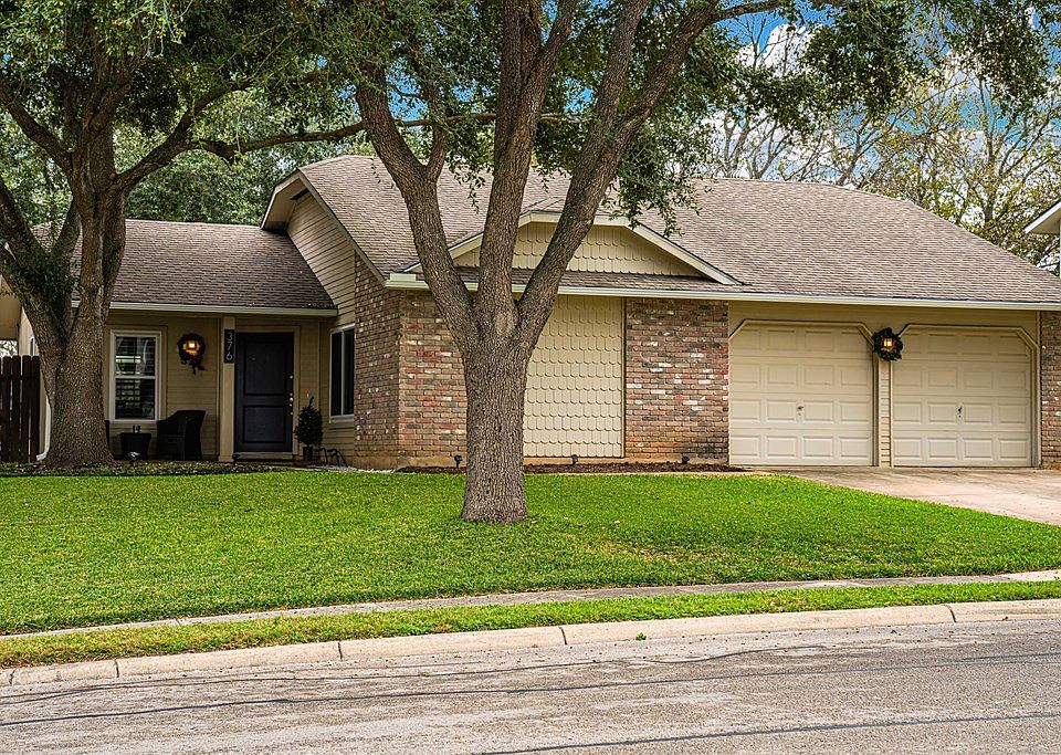 376 Wagon Xing, Universal City, TX 78148 Zillow
