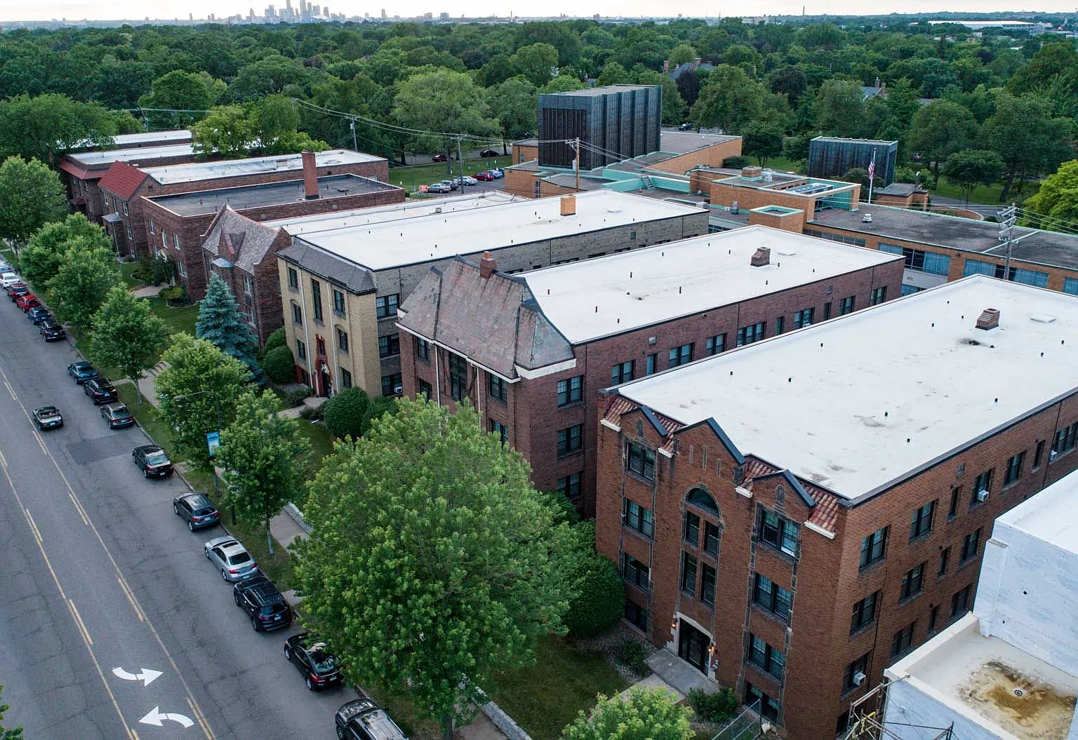 Grand Heritage Apartments — Photo 3