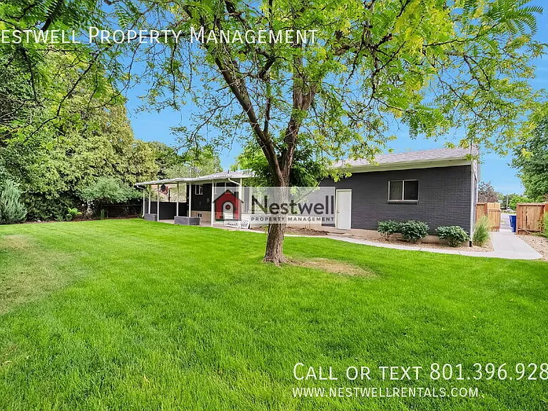 1335 E Maplewood Dr — Photo 25