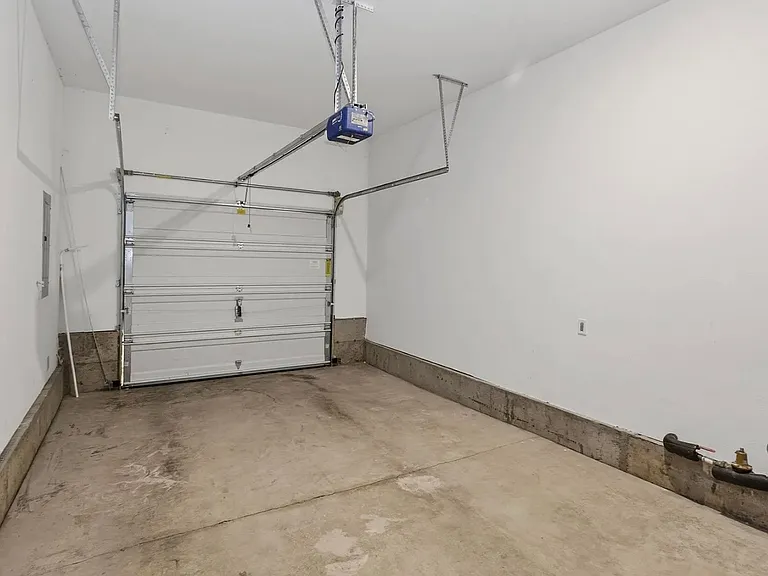 4581 SE Satinwood St — Photo 8