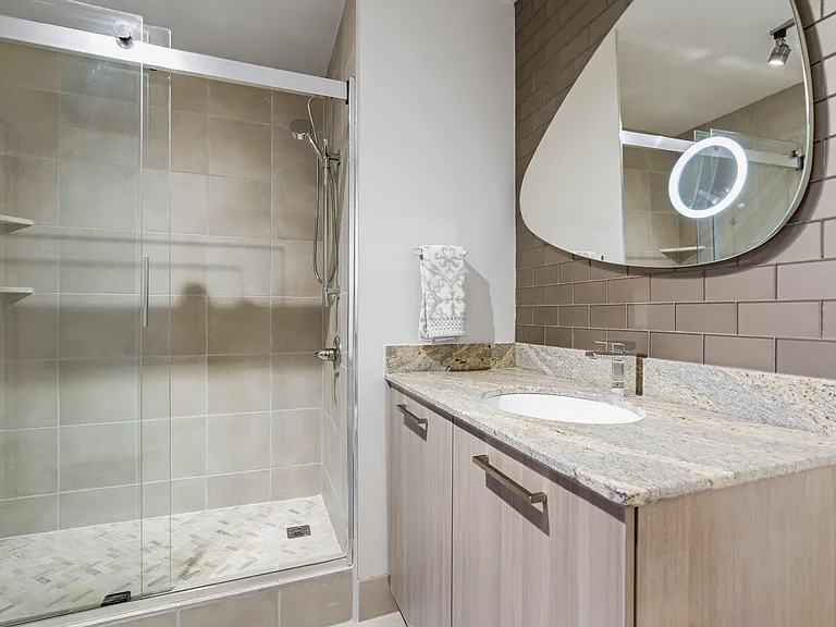 515 Church St #3011 — Photo 24