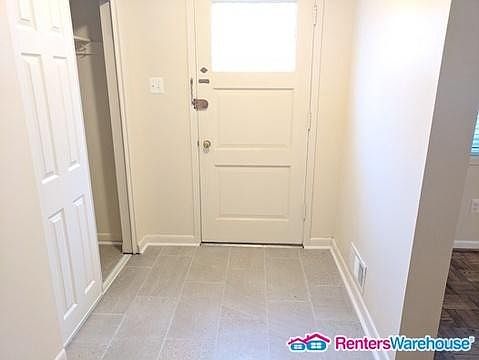 5th image of 10607 Kenilworth Ave APT 4