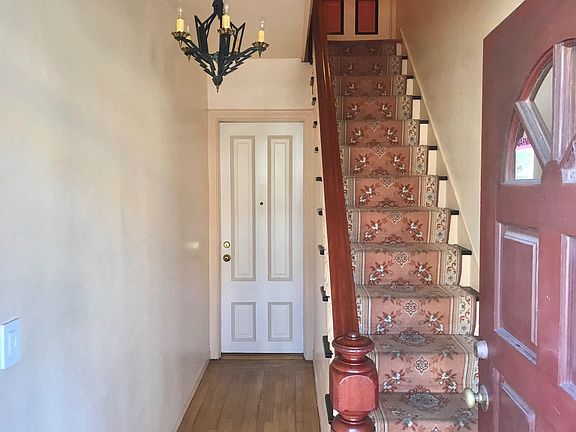 3rd image of 1949 Golden Gate Ave APT B