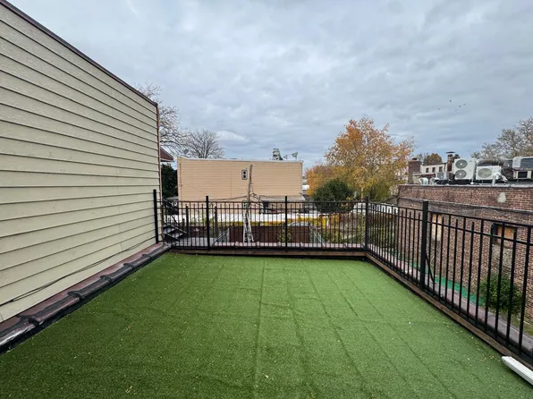 69-31 Myrtle Avenue image 14 of 15