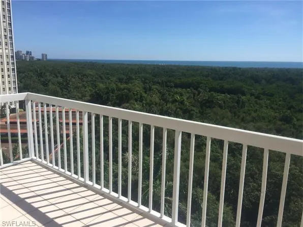 6585 Nicholas Blvd APT 801, Naples, FL 34108
