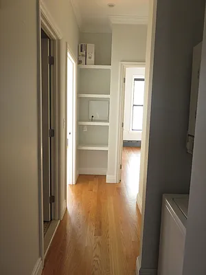 Rented by Space Real Estate | media 51