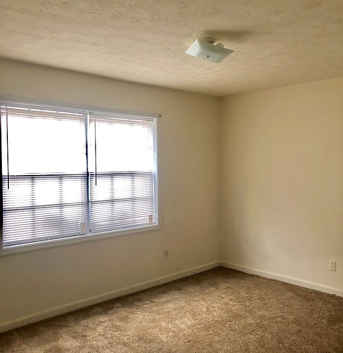 2nd image of 111 W Burke St APT A4