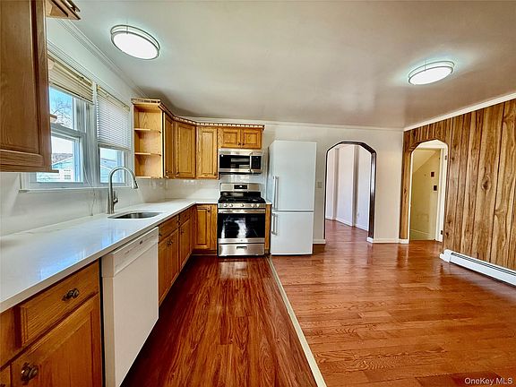 4th image of 5 Lockwood Road
