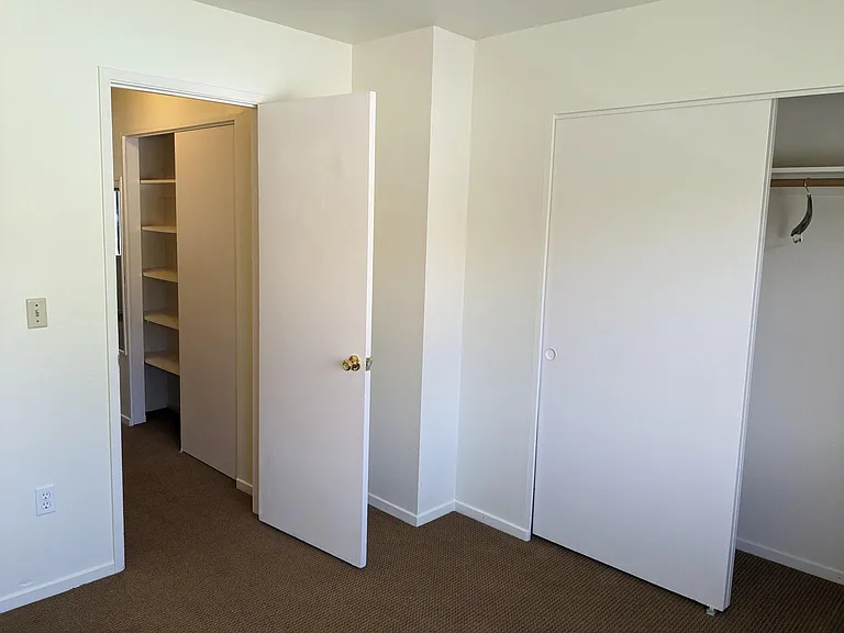 1225 N Sierra St #1 — Photo 10