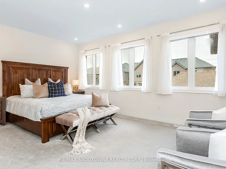 3294 Millicent Ave — Photo 26
