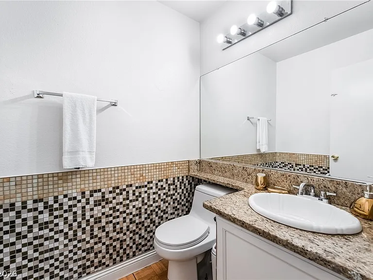 7965 Laurelton Pl — Photo 17