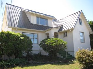 1609 3rd St, Tillamook, OR 97141